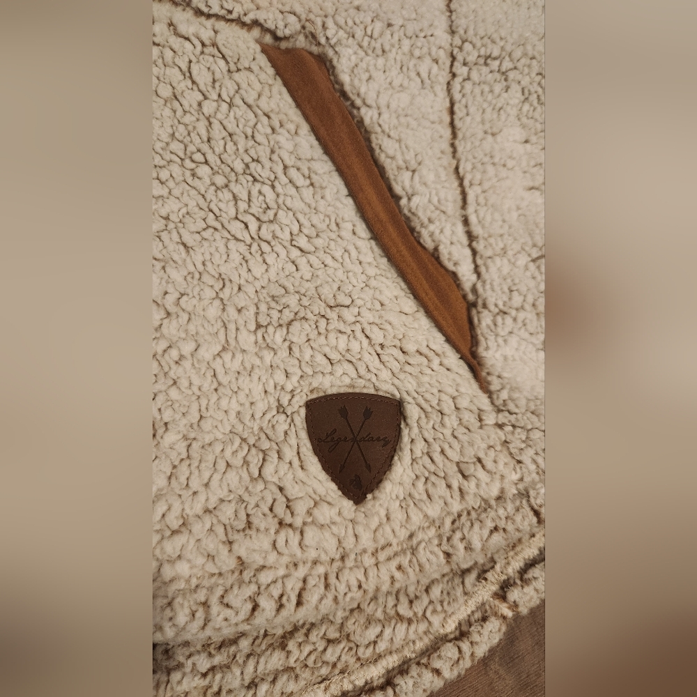 Legendary Whitetails Cream Sherpa Vest with Brown Accents - Picture 3 of 6